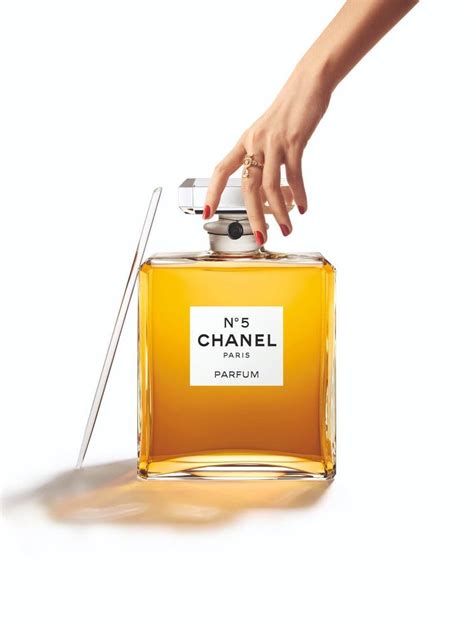 chanel n 5 grosse bouteille vide|largest chanel perfume ever made.